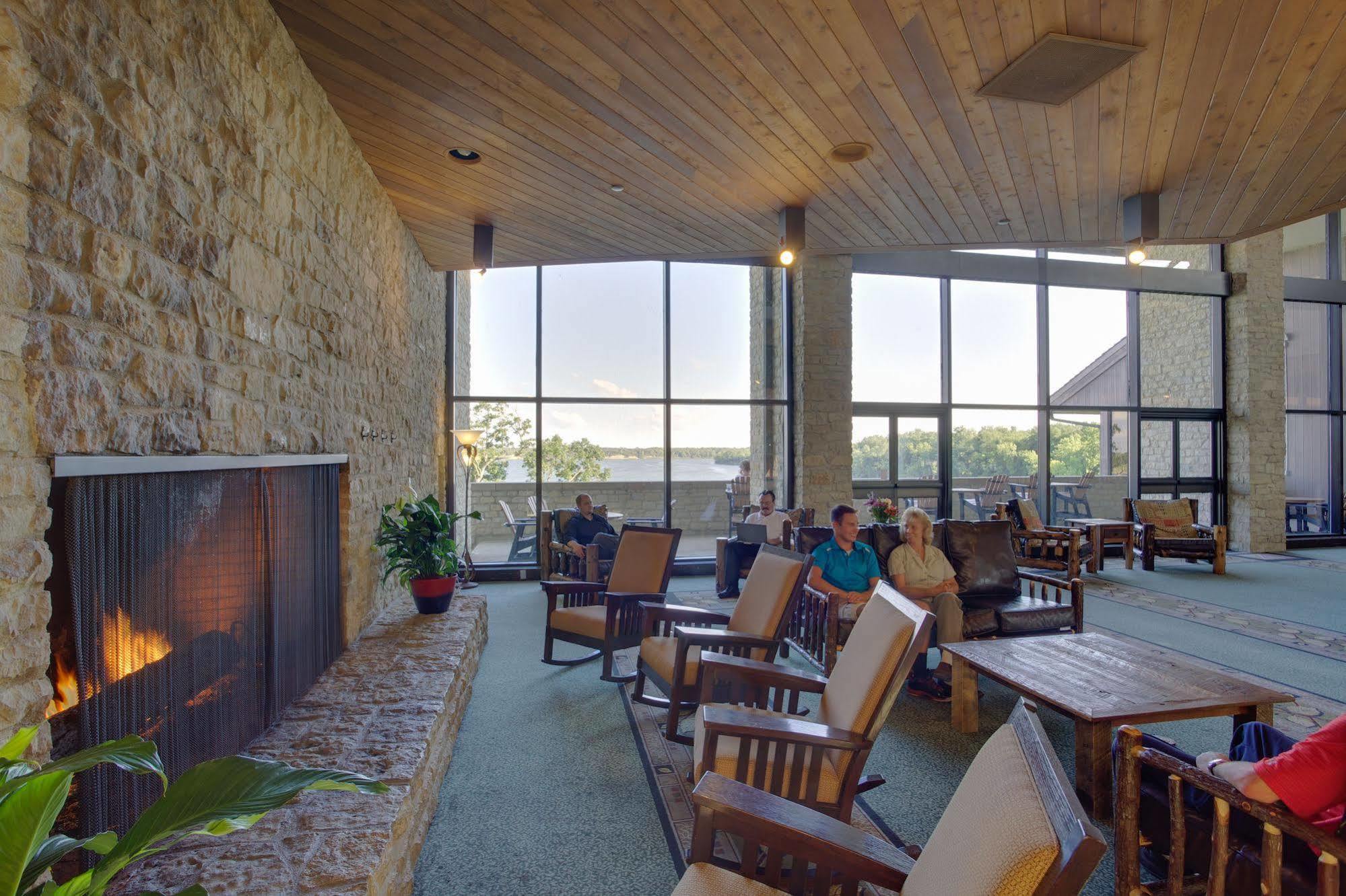 Deer Creek State Park Lodge And Conference Center Crownover Mill Exteriör bild